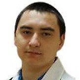 Врач Хасанов Руслан Радиевич