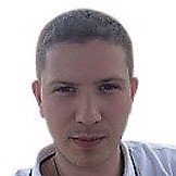 Врач Зубарев Максим Романович